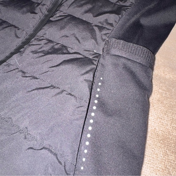 Lululemon running vest - Picture 2 of 4